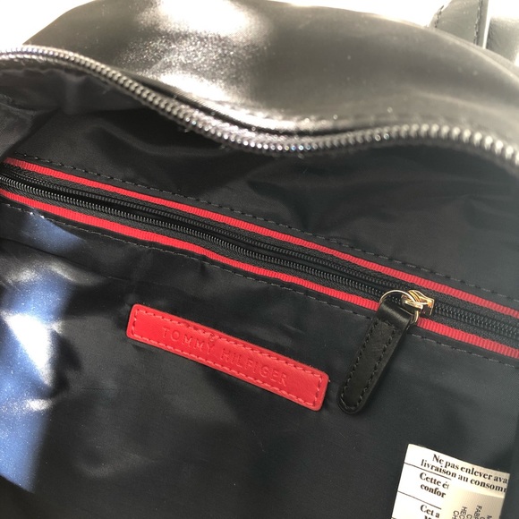 Small Tommy Hilfiger Backpack - Picture 3 of 4